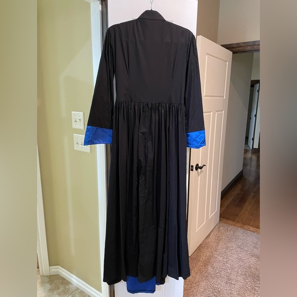 Black and blue long sleeved dress with button detail and front zipper closure. - Picture 2 of 6